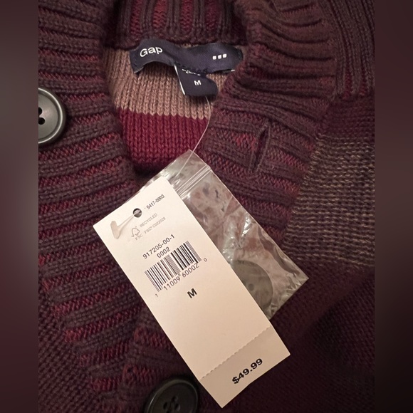 Gap Men’s Buttoned Cardigan NWT Size Medium - Picture 6 of 7